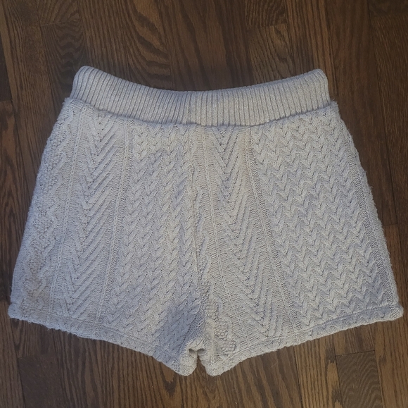 Cable Knit Zara Shorts - Picture 4 of 14